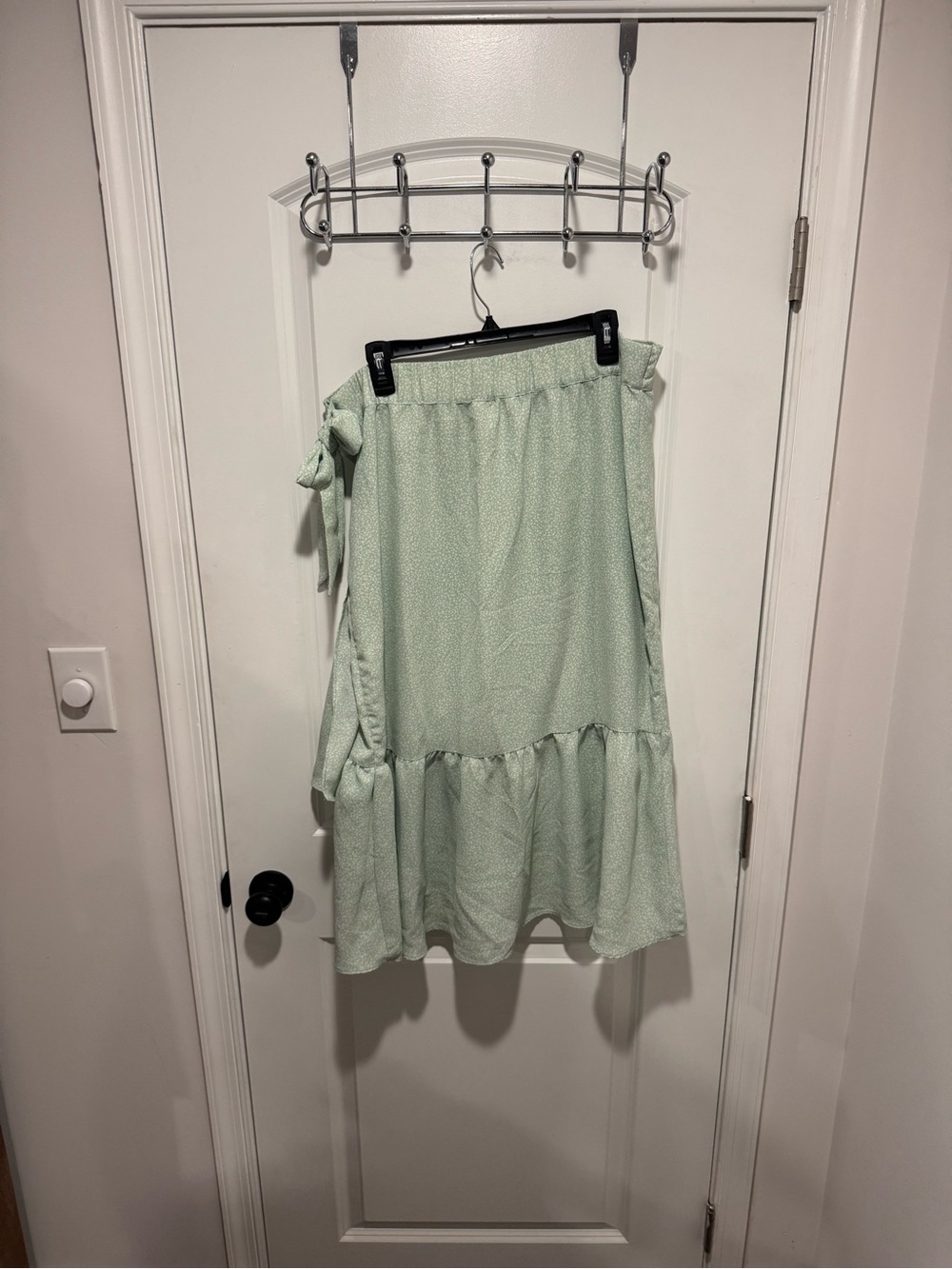 LC Lauren Conrad Mint Green Asymmetrical Ruffle Midi Skirt - Picture 2 of 3